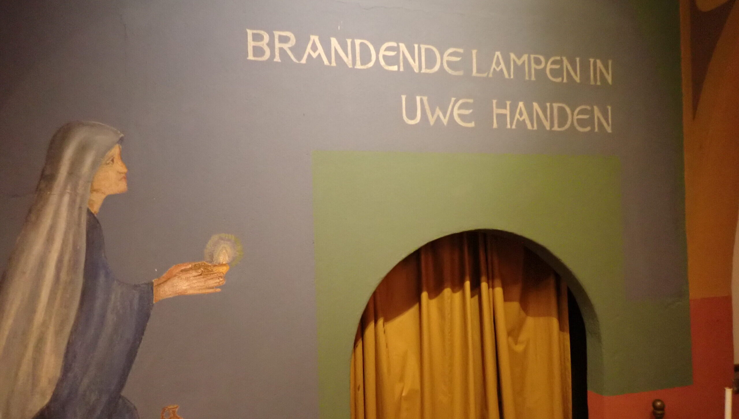 Engel met tekst "Brandende lampen in uwe handen"